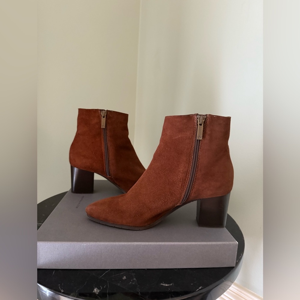 AQUATALIA CHOCLATE SUEDE BOOTIES…NEW WITHOUT BOX!!!
